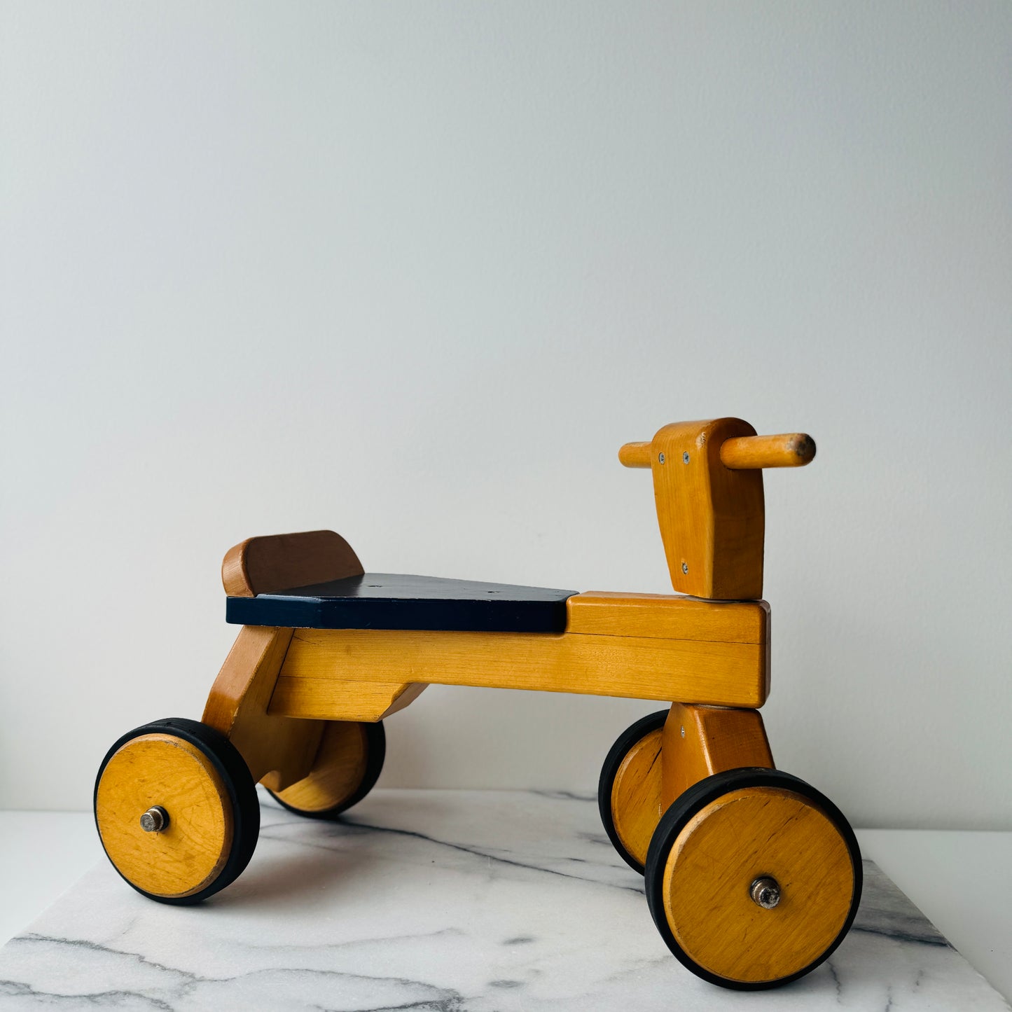 LOOPFIETS HOUT