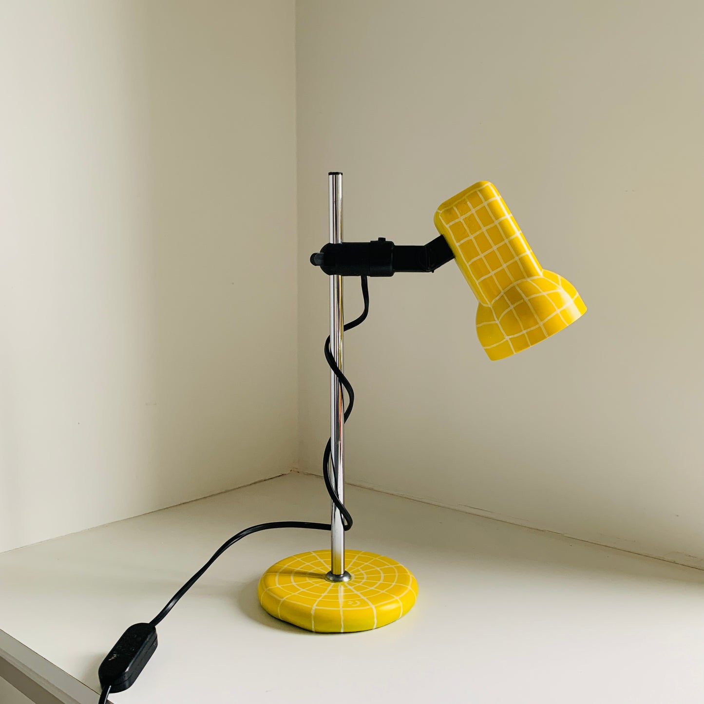 LAMP TIMO