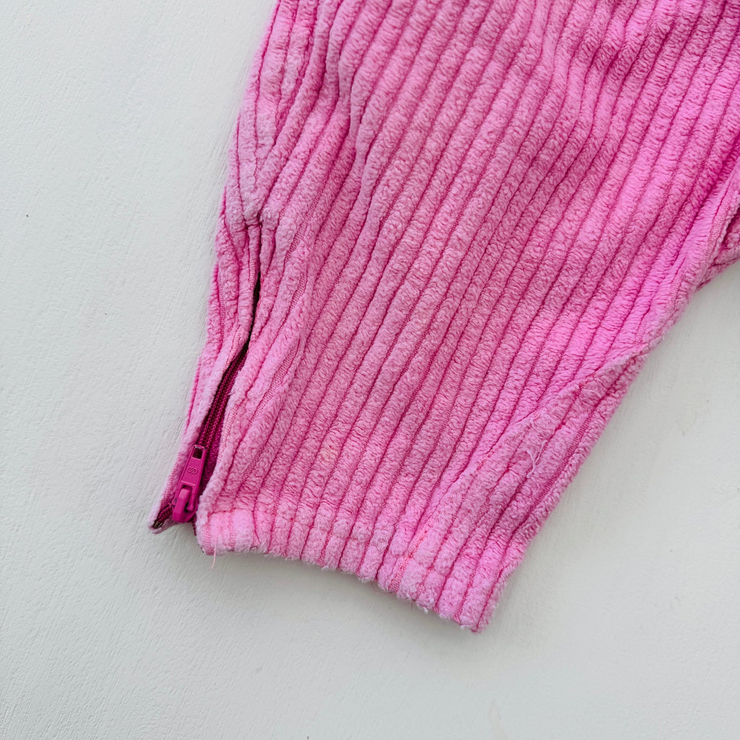 BROEK ROZE VELOURS (9-12M)