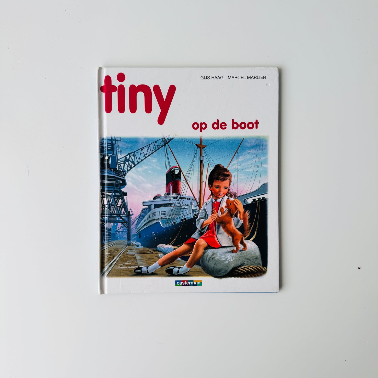 TINY OP DE BOOT